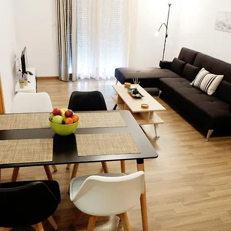 Apartment Central *